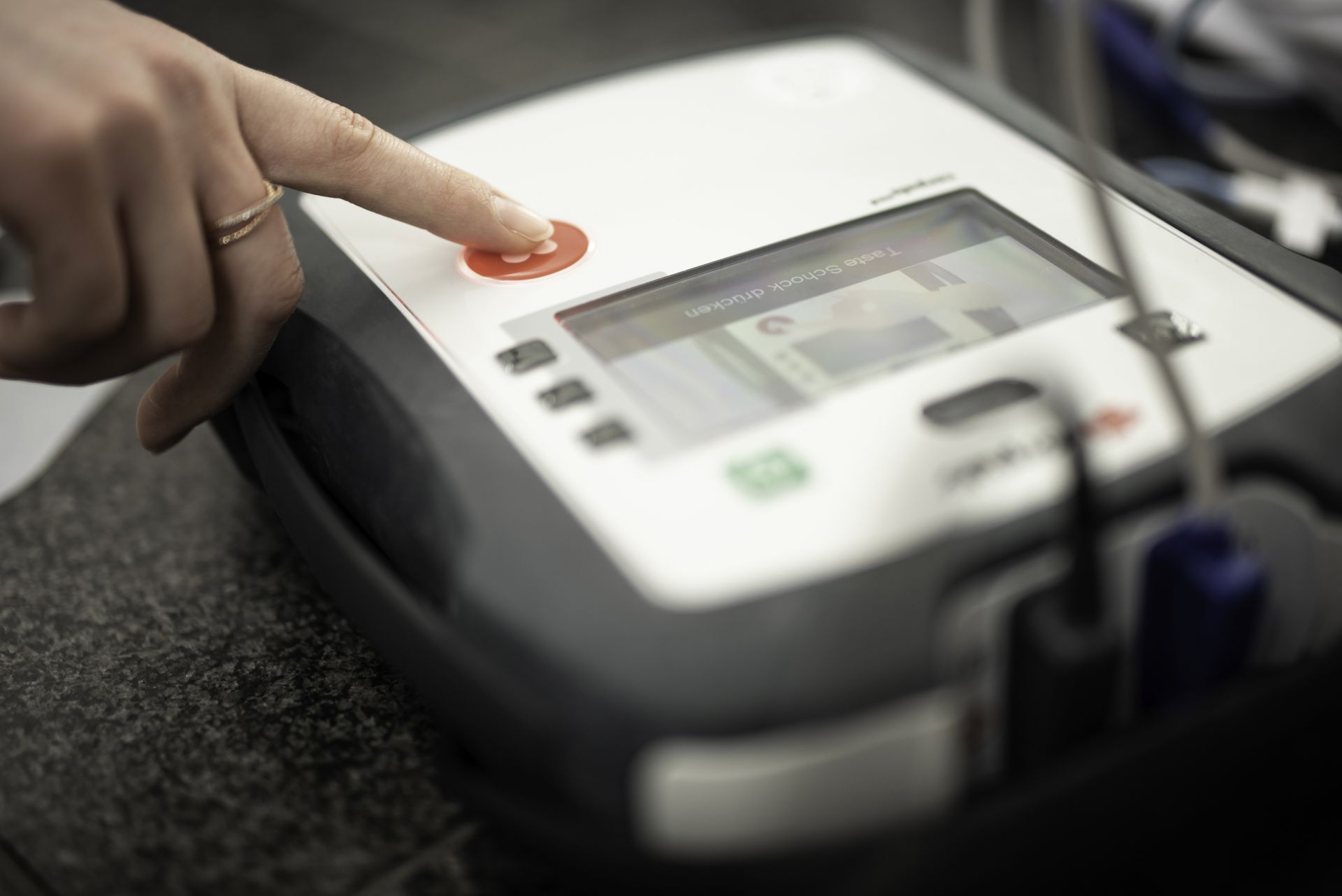 corpuls aed Paket Halbautomat AED002